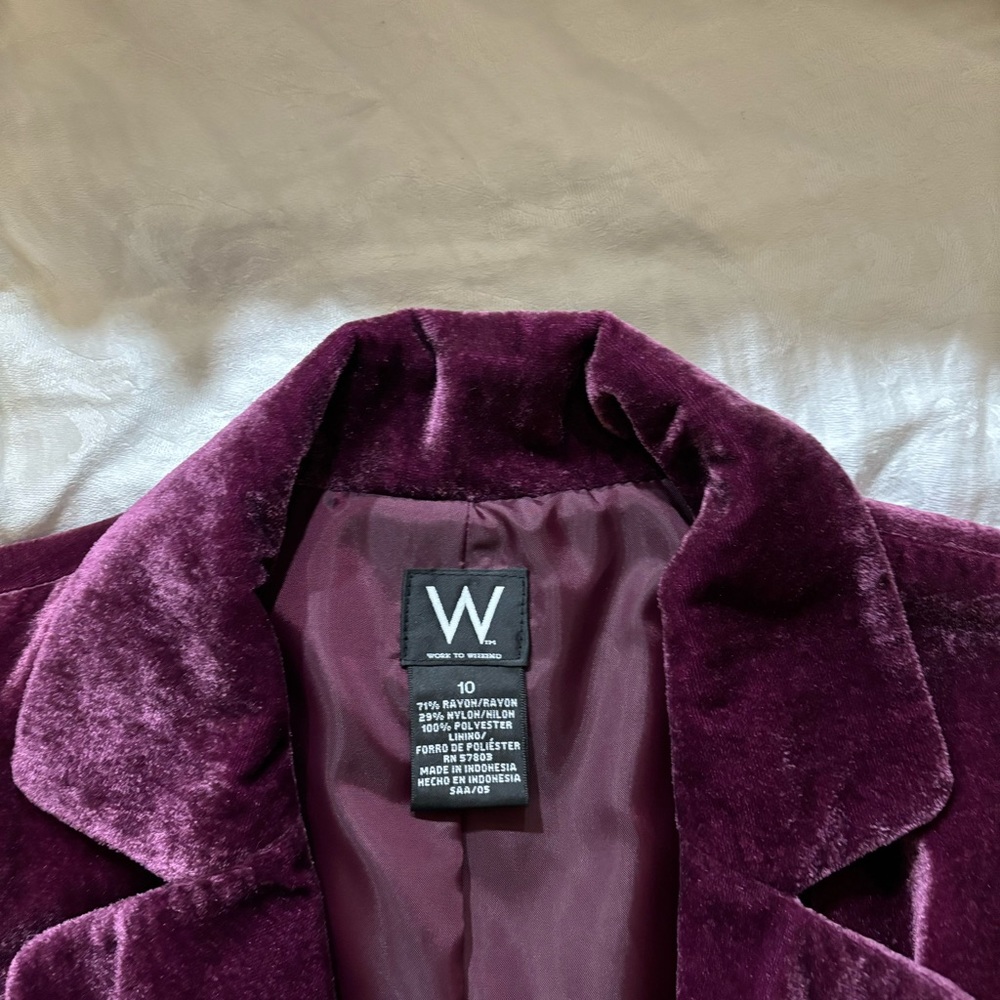 J. C. Penney’s Work to Weekend Purple Velvet Jacket, Size 10,fits like a Sz.8